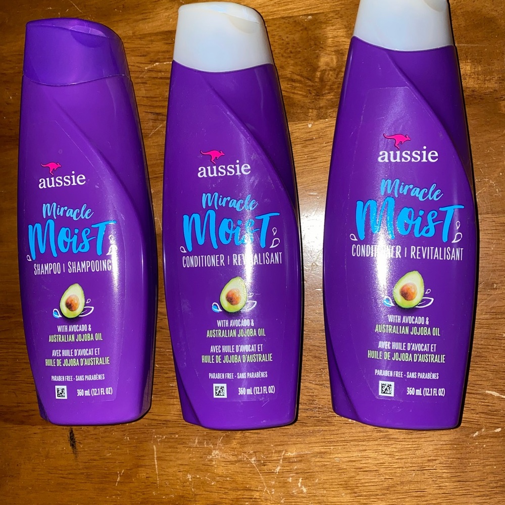 Aussie Shampoo and Conditioner